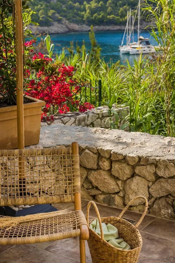 Chromata Assos Villas Kefalonia Asos