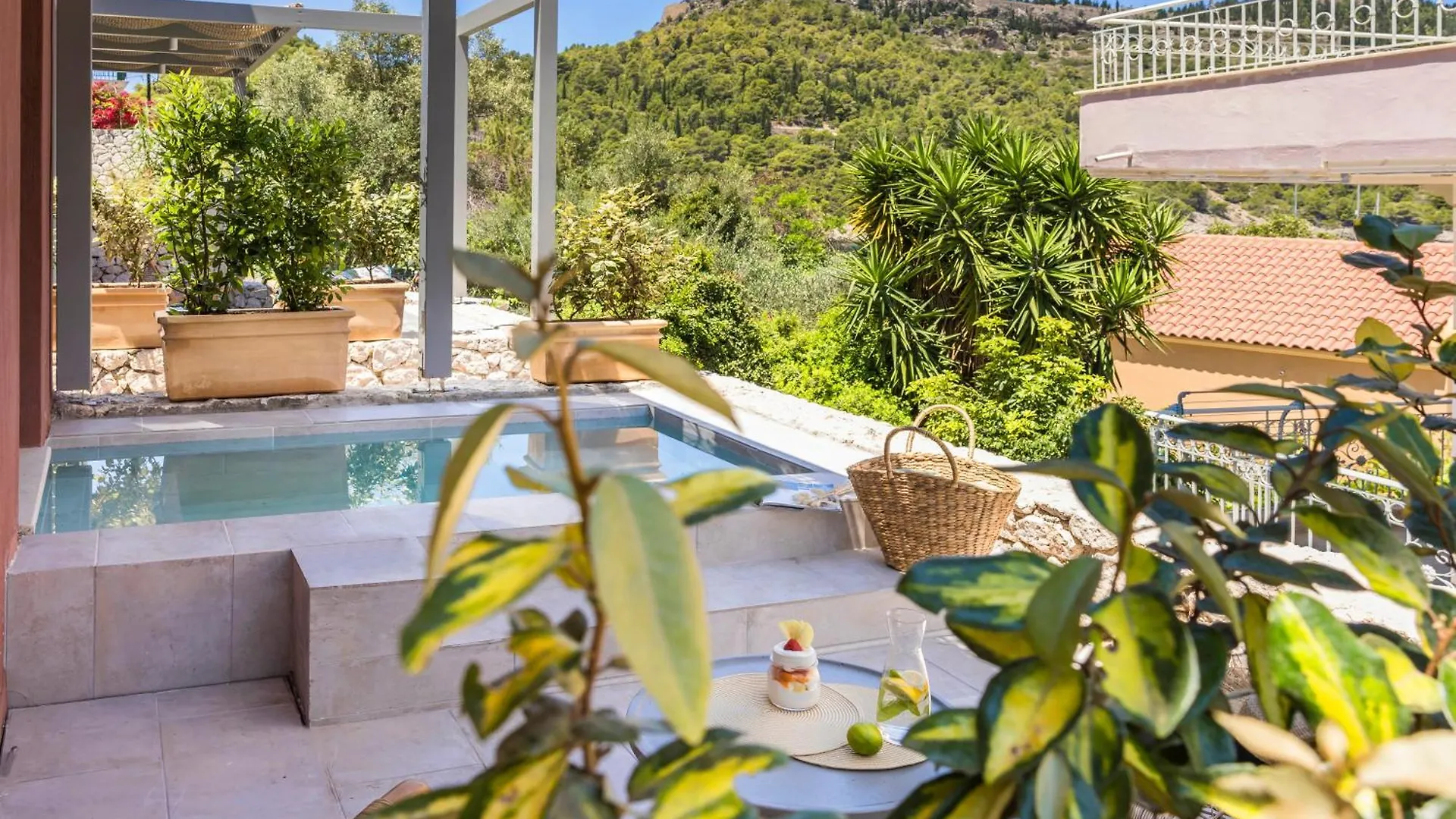 Chromata Assos Villas Kefalonia Asos